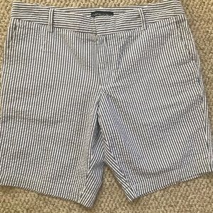 Women’s Blue and White Shorts Size 6